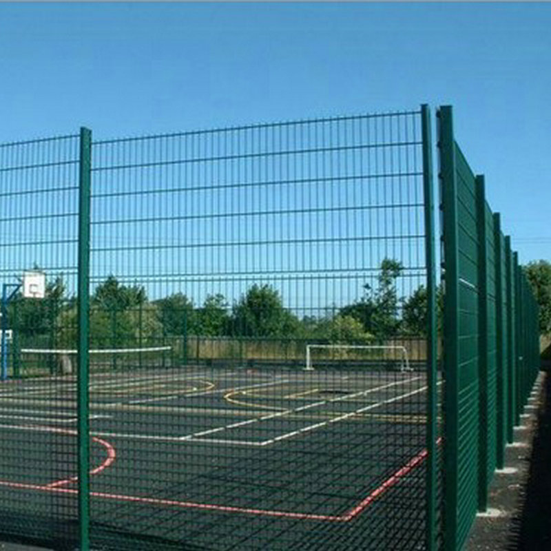 焊接体育场围网 篮球场网球防护网笼 安全运动场围网厂家